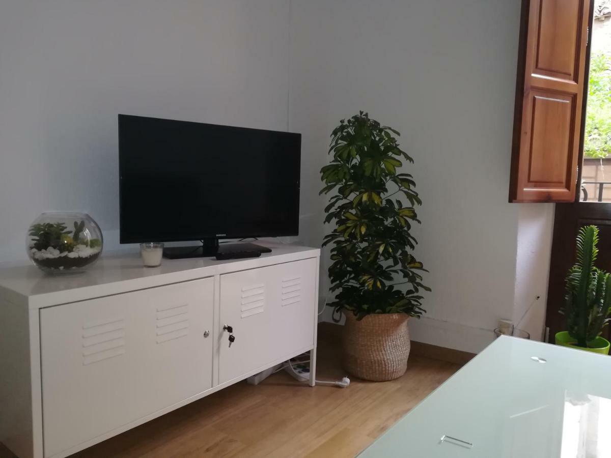 Nice Apartment In The Center Of Granada Exterior foto